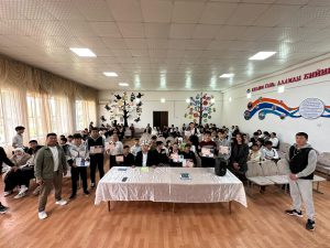 Профориентациялык жолугушуулар уланууда!Бишкек шаарындагы мектеп бүтүрүүчүлөрү менен пайдалуу жана мотивациялык жолугушуулар уюштурулду! 